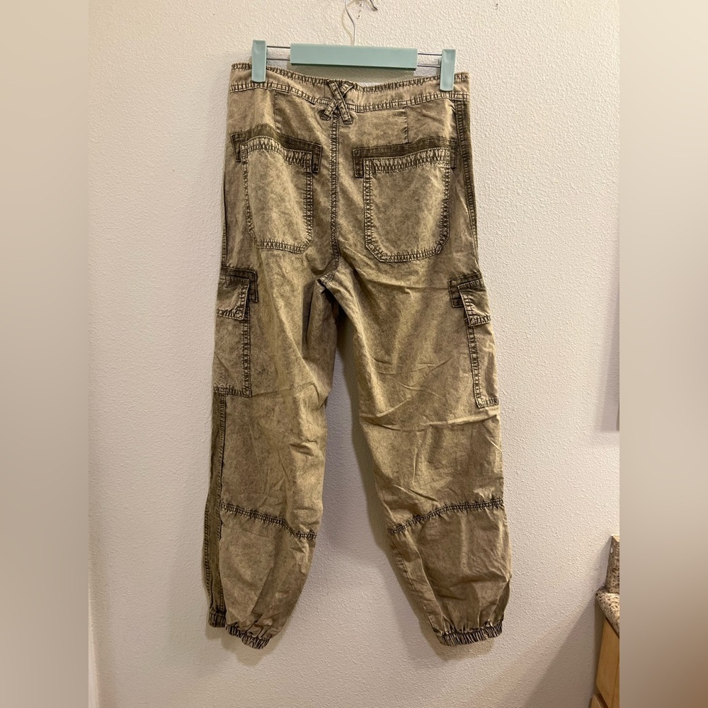 NWT URBAN OUTFITTERS Ledge Block Cargo Pant, 0 - Picture 4 of 5